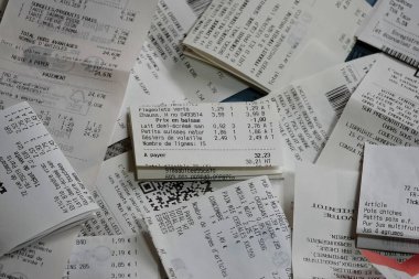 Karmaşık Fransız süpermarket fişleri