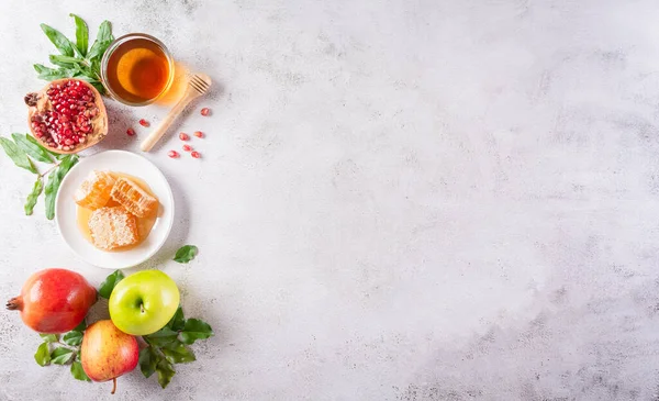 Rosh hashanah (Yahudi Yeni Yıl Tatili), taş zeminde geleneksel veya dini semboller kavramı.