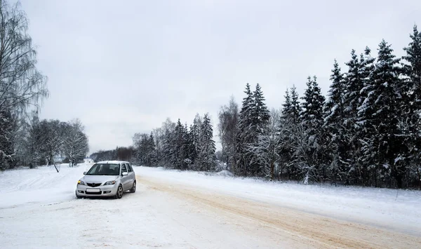 Winter Snowy Road Forest Car Drifts Car Skids Snow — Zdjęcie stockowe