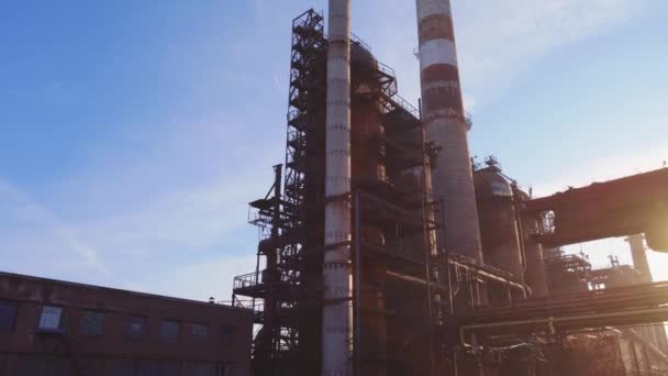 大型高炉、重冶金、工業用金属生産、産業景観 — ストック動画