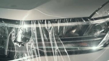 Daha ileri sarma ve kurma işlemleri için, araba farında PPF veya boya koruyucu film, kapatın