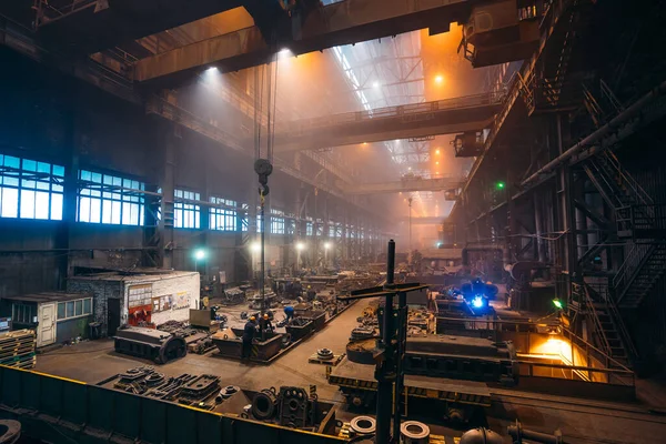 Impianto metallurgico. Produzione di acciaio industriale. fonderia acciaieria — Foto Stock