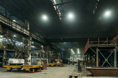 Metalürji ağır sanayi. Çelik üretim fabrikası. Endüstriyel iç plan