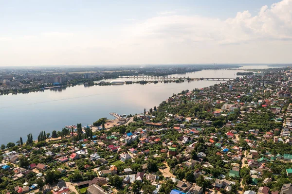 Flygfoto panoramautsikt över floden Voronezh, drönare synvinkel från centrala distriktet Voronezh — Stockfoto