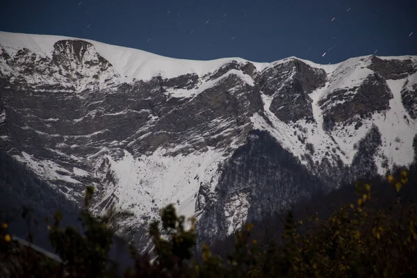 Magic Night Landscape Mountain Covered Snow Moonlight Zoom Shot Long — Stock Photo, Image