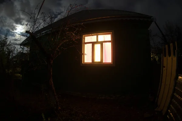 Старый Дом Призраком Лесу Ночью Заброшенный Дом Привидениями Старое Мистическое — стоковое фото