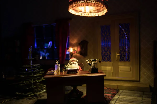Koncepcja Świąt Bożego Narodzenia Nowego Roku Realistyczny Salon Meblami Oknem — Zdjęcie stockowe