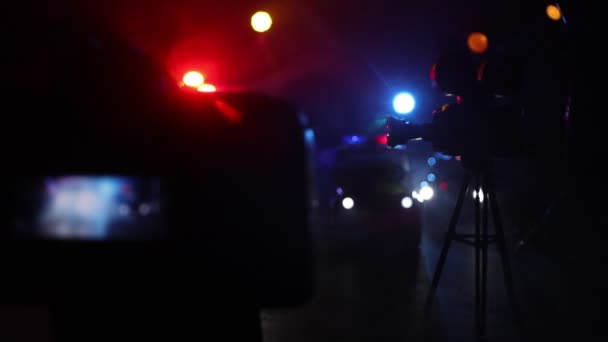 Close Beelden Van Miniatuur Film Podium Met Camera Licht Politie — Stockvideo