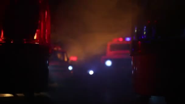 Поліцейські Автомобілі Синьо Червоної Круглої Старовинної Сирени Темряві Обертається Ретро — стокове відео