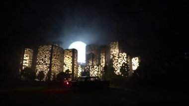 Çizgi film tarzı şehir binaları. Gerçekçi şehir ışıklarla minyatürler inşa ediyor. Geçmişi. Dekoratif şehir. Seçici odak