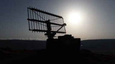 Radyo konumu, modern savaş konsepti, minyatür figürler