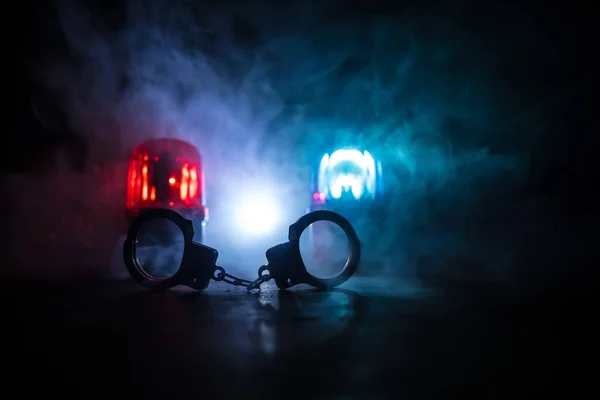 Polizia Irruzione Notte Lei Arresto Silhouette Manette Con Auto Della — Foto Stock