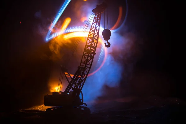 Abstract Industrial Background Construction Crane Silhouette Amazing Night Sky Fog — Stock Photo, Image