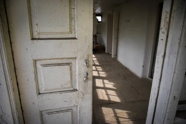 Interior Antigo Edifício Abandonado Vintage Arruinado Quarto Sujo — Fotografia de Stock