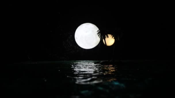 Romantyczna Scena Nocy Księżycem Nad Morzem Nocy — Wideo stockowe