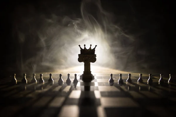 Beautiful Crown Miniature Chessboard Chess Board Game Concept Business Ideas — Stock Photo, Image