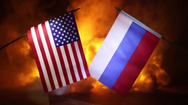 Yakın Plan Rusya Abd Bayrakları Patlamaya Karşı Madalyalı Diyorama Savaş — Stok video