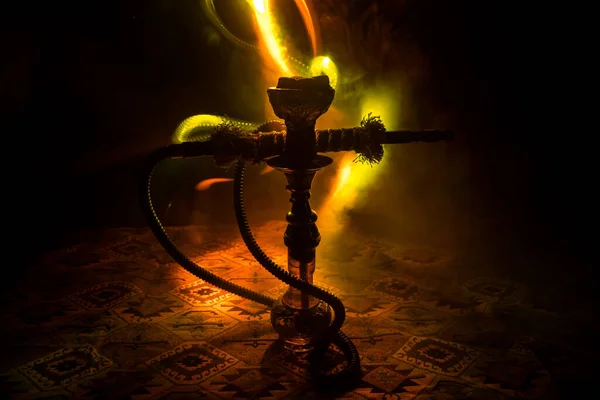 Shisha Concept Hookah Žhavé Uhlí Shisha Mísy Černým Pozadím Stylová — Stock fotografie