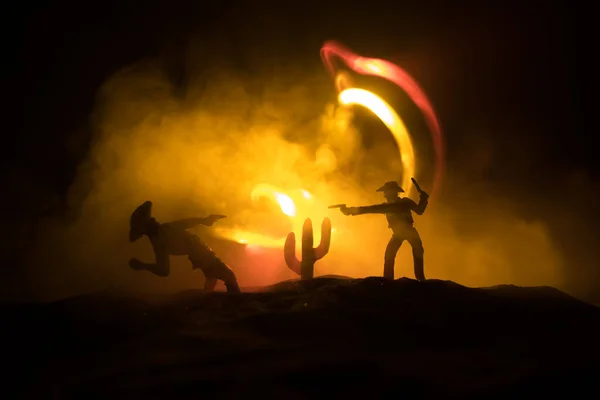 Westliches Konzept Kampf Zwischen Cowboys Der Nacht Duell Bis Zum — Stockfoto