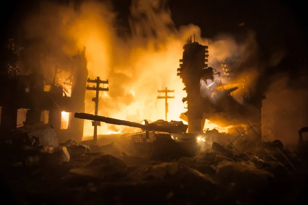 Conceito Guerra Silhuetas Militares Lutando Cena Fundo Céu Nevoeiro Guerra — Fotografia de Stock