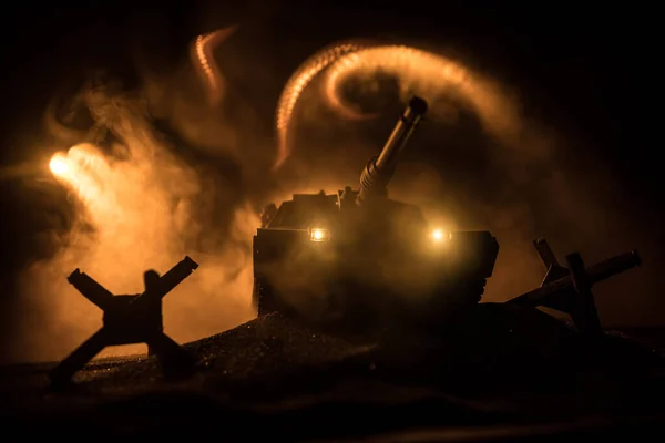 Concept Guerre Véhicule Blindé Silhouette Scène Combat Sur Fond Ciel — Photo