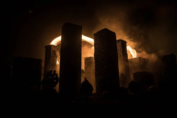 Prázdná Ulice Vyhořelého Města Plameny Zemi Dálce Vybuchující Kouř Apokalyptický — Stock fotografie