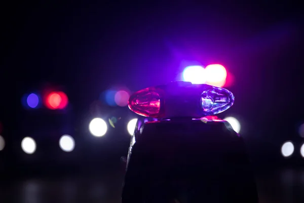 Polizeiautos Der Nacht Polizeiwagen Bei Einer Nächtlichen Verfolgungsjagd Nebel 911 — Stockfoto