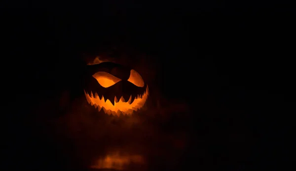 Sorriso Abóbora Halloween Olhos Assustadores Para Noite Festa Vista Perto — Fotografia de Stock