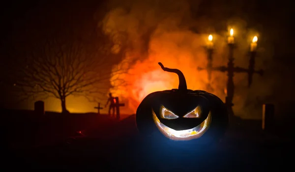 Gruseliger Anblick Von Zombies Auf Dem Friedhof Der Nacht Toter — Stockfoto