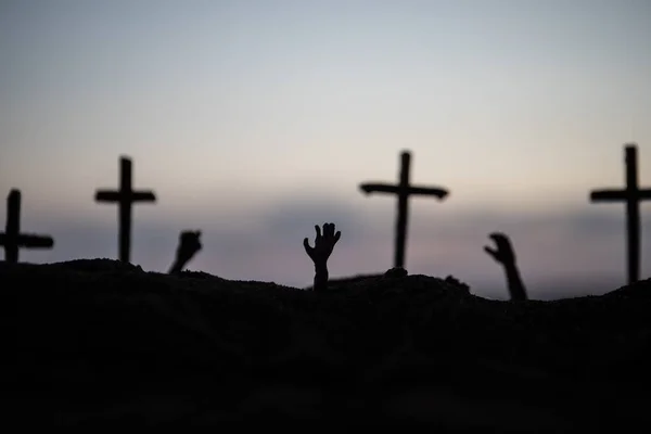 Silhouette Quelques Zombies Sur Cimetière Marchant Autour Coucher Soleil Horreur — Photo