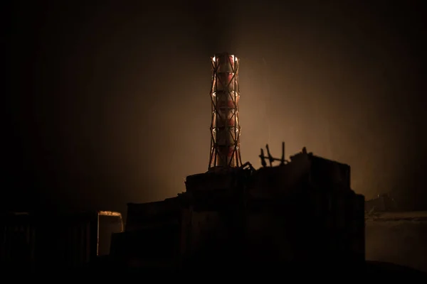 Yaratıcı Sanat Dekorasyonu Geceleri Çernobil Nükleer Santrali Nükleer Reaktör Patlamasından — Stok fotoğraf