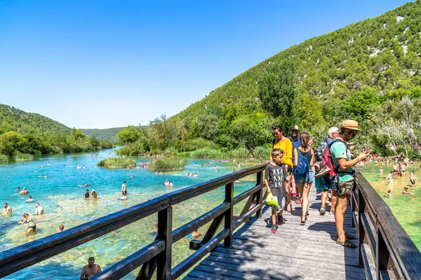 Krka National Park Croatia Aug 2019 Люди Плавают Реке Крка — стоковое фото