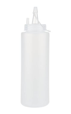 Beyaz arka planda izole edilmiş farklı soslar için şeffaf plastik şişe.