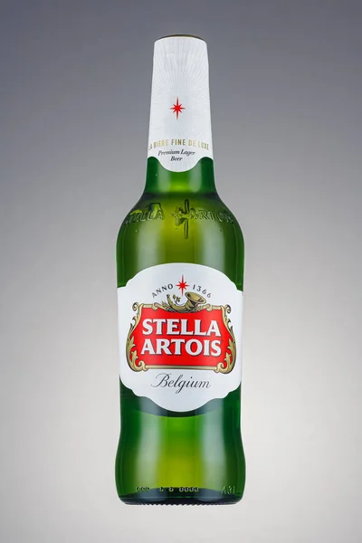 Moscú Rusia Abril 2021 Stella Artois Premium Lager Beer Green — Foto de Stock