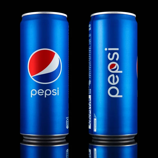 Moscou Russie Avril 2021 Pepsi Classic Dans Deux Boîtes Aluminium — Photo