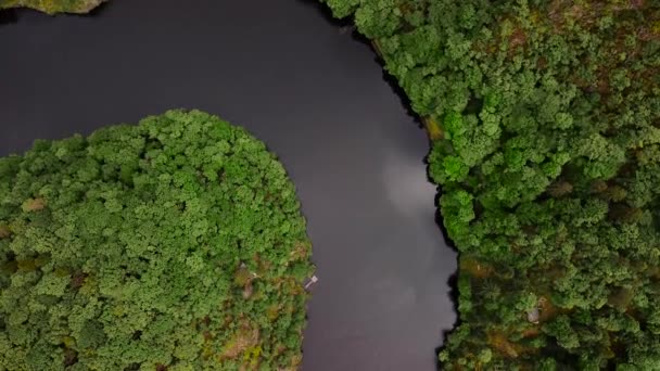 Vista aérea del cañón natural del río Moldava como una forma de herradura desde el mirador del Maj. — Vídeos de Stock