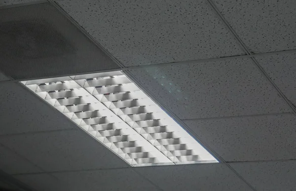 Светодиодный Свет Потолок Офиса Освещения Рабочее Время Лицензионные Стоковые Фото