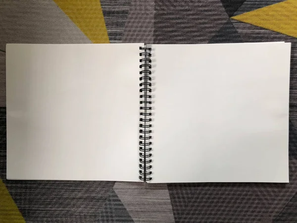 Flat Lay Páginas Blanco Del Cuaderno Notas Para Mensaje — Foto de Stock