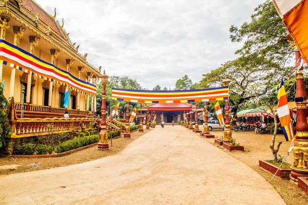 Calle Dentro Pagoda Khmer Feliz Temporada Año Nuevo —  Fotos de Stock