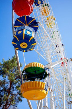 Eğlence parkı. Yaz tatili. Çekicilik. Boş zaman. 