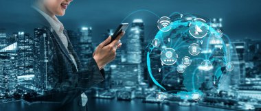 Akıllı şehirde gelişmiş iletişim ve küresel internet ağı bağlantısı