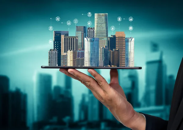 Fortschrittliche Kommunikation und globale Internetanbindung in der Smart City — Stockfoto