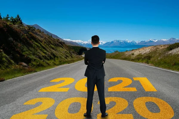 The 2021 New Year journey and future vision concept — Stock Photo, Image