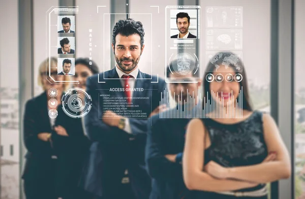 Технологія розпізнавання обличчя сканує і виявляє людей, з якими стикаються для ідентифікації — стокове фото