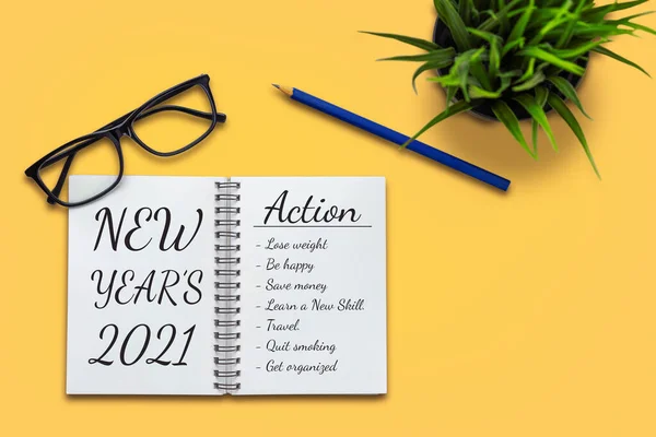 2021 Щасливий список цілей новорічної резолюції — стокове фото