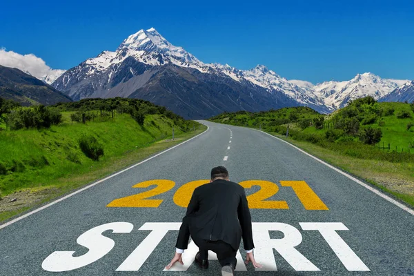The 2021 New Year journey and future vision concept — Stock Photo, Image