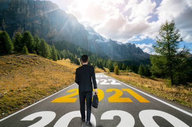 2021 Yeni Yıl Yolculuğu ve Gelecek Vizyon Konsepti