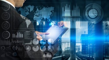 Akıllı şehirde gelişmiş iletişim ve küresel internet ağı bağlantısı