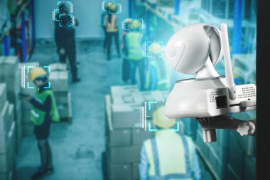 Sektör çalışanlarının makine kontrolüne erişebilmesi için yüz tanıma teknolojisi