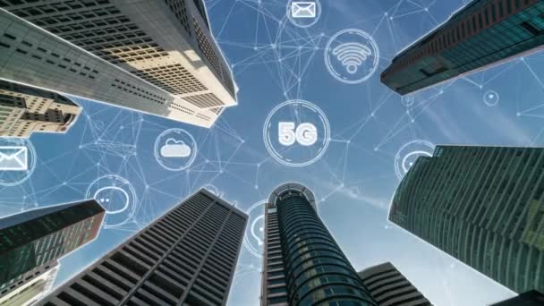 Akıllı dijital şehir ve küreselleşme bağlantı ağını gösteren soyut grafik — Stok video